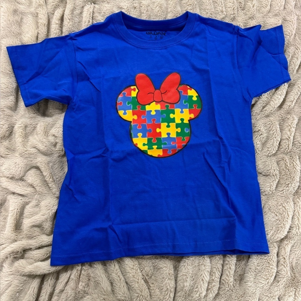 Blue Gildan Minnie Mouse Puzzle Piece Youth Tee Size S (6/6X)
